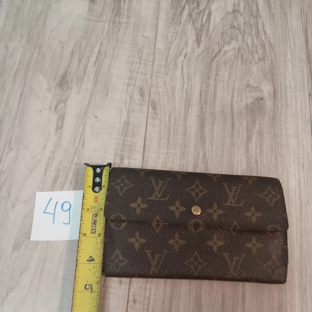 LOUIS VUITTON Monogram Portefeuille International Long Wallet - Picture 16 of 16